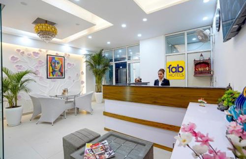 Noida Hotel | FabHotel Frolic Luxury Stay