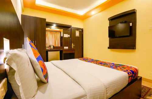 Altinho Hotel | Fabhotel Manoshanti - Nr Big Daddy Casino
