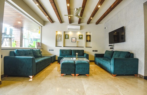 Taleigao Hotel | FabHotel Prime PAS Resorts