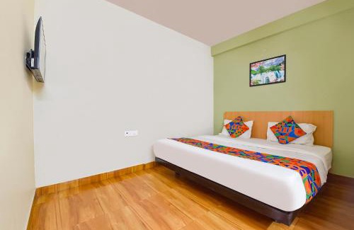 Malviya Nagar Hotel | FabHotel Silver Stay 02