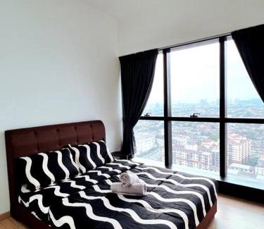 Petaling Jaya Apartment | Family Gathering with Bathtub in Icon City, 12 Pax near Bandar Sunway