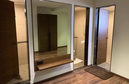 Ahmedabad Hotel | Five Petals Hotel & Banquets
