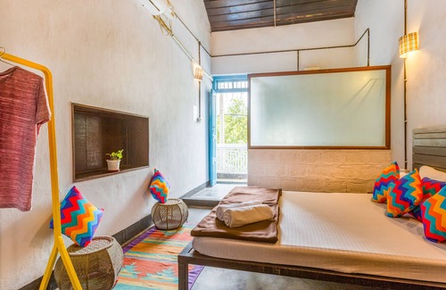 Sea View Ward Hostel | goSTOPS Lite Alleppey