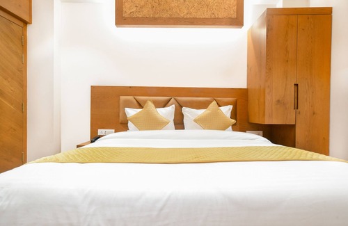 Ujjain Hotel | Hathili Hotel and Restaurant