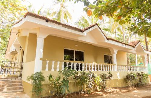 Vagator House | Hill Top Goa Lodge