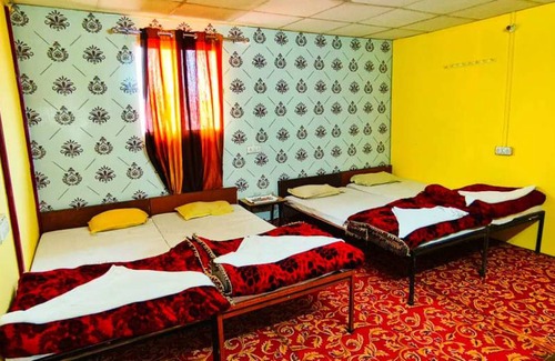 Naini Hostel | Hostel ∙ 8 guests