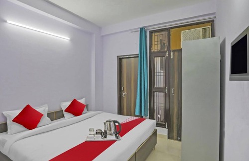 Sector 62 Hotel | Hotel ∙ 2 guests