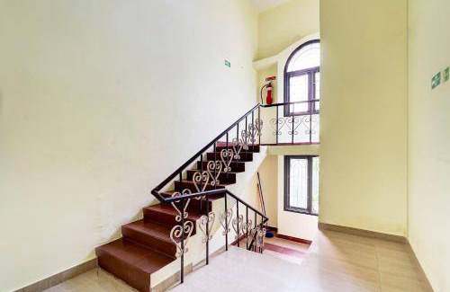 Kelambakkam Hotel | Hotel ∙ 2 guests