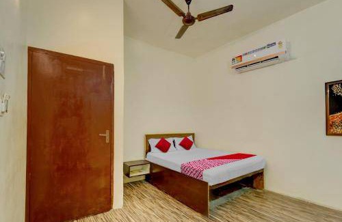 Patna Hotel | Hotel ∙ 3 guests