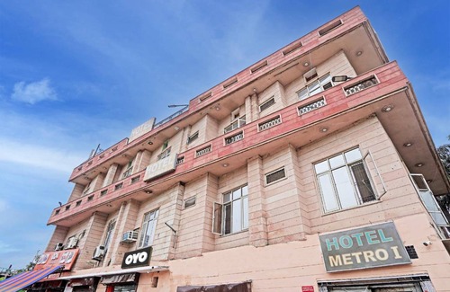 Ghaziabad Hotel | Hotel ∙ 3 guests