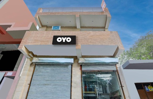 Noida Hotel | Hotel ∙ 3 guests
