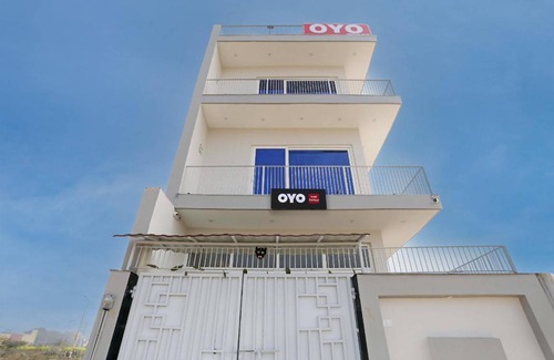 Gautam Buddh Nagar District Hotel | Hotel ∙ 3 guests
