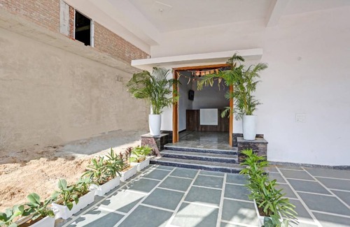 Gurugram Hotel | Hotel ∙ 3 guests