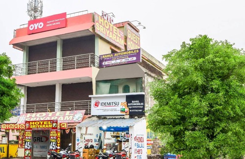 Bhubaneshwar Hotel | Hotel ∙ 3 guests