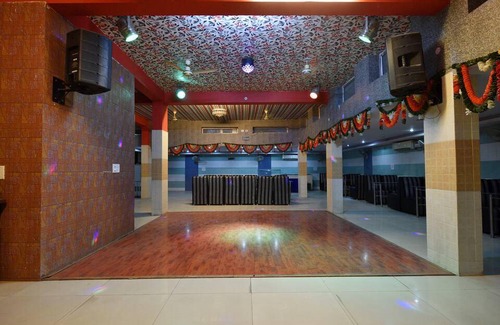 Malviya Nagar Hotel | Hotel ∙ 3 guests