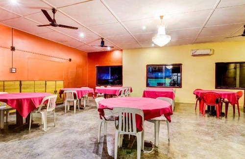 Tezpur Hotel | Hotel ∙ 3 guests