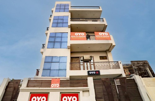 Noida Hotel | Hotel ∙ 3 guests