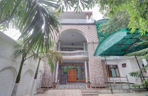 Ghaziabad Hotel | Hotel ∙ 3 guests