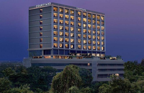 Thaltej Hotel | Hotel ∙ 5 guests