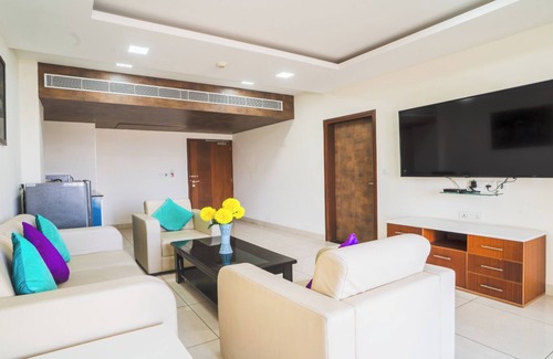 Tonk Road Hotel | Hotel Astravista Suites