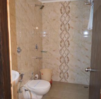 Civil Lines Hotel | Hotel Galaxy