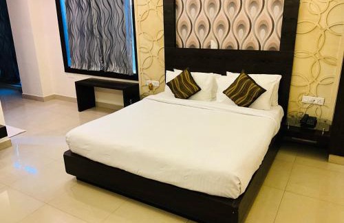 Civil Lines Hotel | Hotel Galaxy