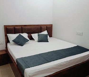 Khatu Hostel | Hotel gora palace
