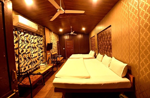 Mount Abu Hotel | Hotel Gorbandh Mount Abu
