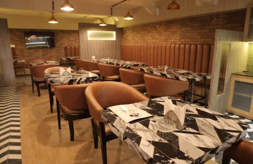 Rudrapur Hotel | Hotel Happy Living
