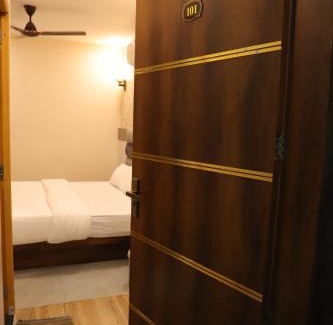 Ujjain Hotel | hotel Holiday inn