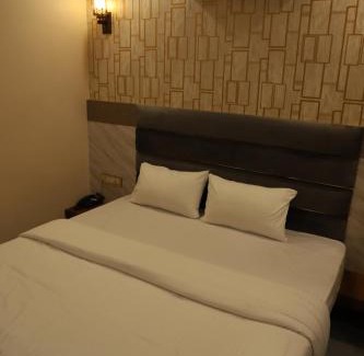 Ujjain Hotel | hotel Holiday inn