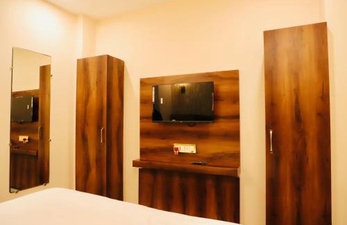 Ujjain Hotel | hotel Holiday inn