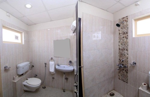Ballia Hotel | Hotel