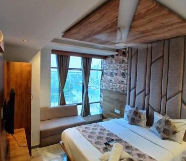 Ahmedabad Hotel | Hotel Lotus Town