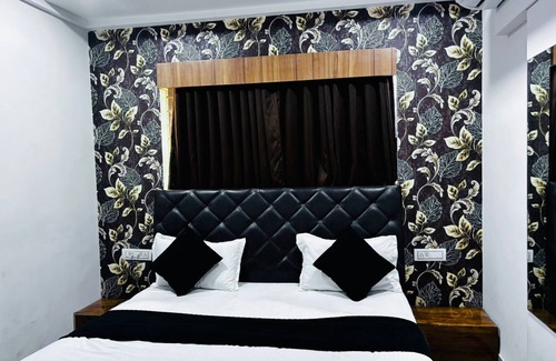 Vadodara Hotel | Hotel MD Grand