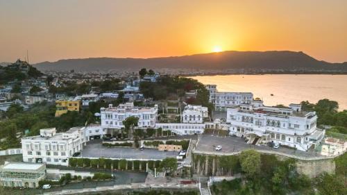 Ajmer Bed & Breakfast | Hotel Merwara Estate- A Luxury Heritage Resort