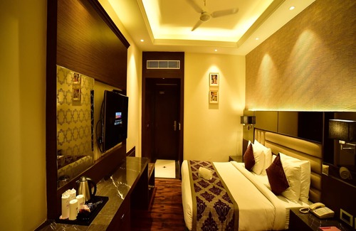 Civil Lines Hotel | Hotel Milan Palace