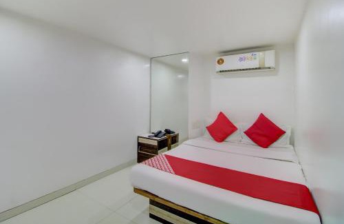 Wellington Pier Hotel | Hotel O Blue Light Near Gateway Of India Mumbai