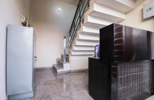 Rudrapur Hotel | Hotel O Yuvraj Guest House