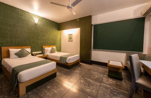 Kakkanad Hotel | Hotel Olive Eva