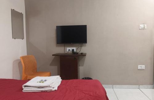 Vadodara Hotel | HOTEL OM VADODARa