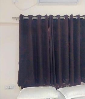 Vadodara Hotel | HOTEL OM VADODARa