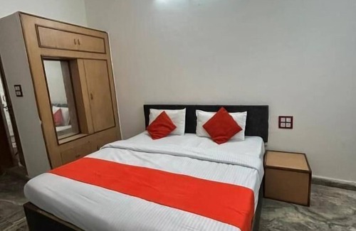 Gwalior Hotel | Hotel Ramya Palace