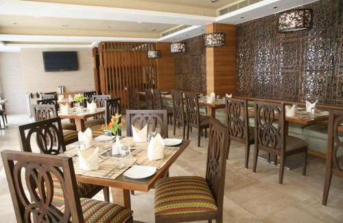 Ahmedabad City Centre Hotel | Hotel Riverview
