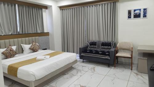 Ahmedabad House | Hotel Rose Gold