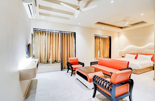Sector 70 Apartment | Hotel Royal City