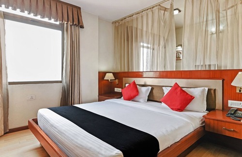 Malviya Nagar Hotel | Hotel Royal Empire
