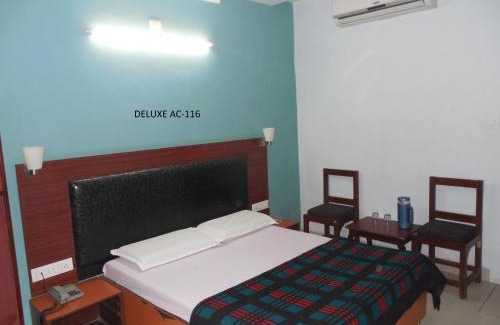 Maninagar Hotel | Hotel Silver Springs