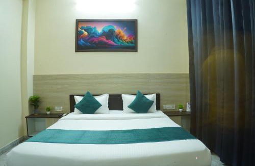 Malviya Nagar Hotel | Hotel Silver Stay