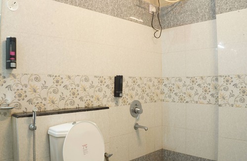 Malviya Nagar Hotel | Hotel Silver Stay